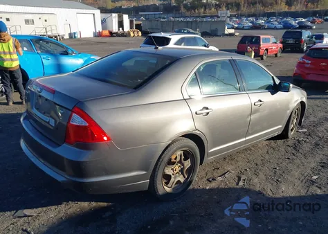 2010 Ford Fusion Se z USA, uszkodzony, nr VIN 3FAHP0HAXAR394836
